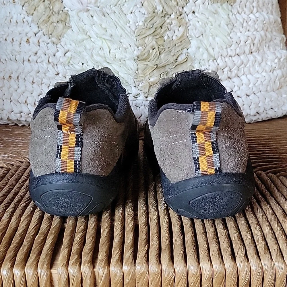 Merrell brown suede